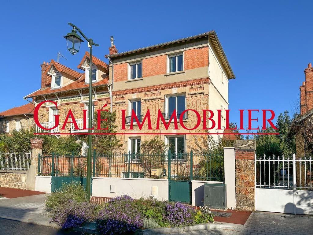 Achat maison à vendre 7 chambres 146 m² - Bourg-la-Reine