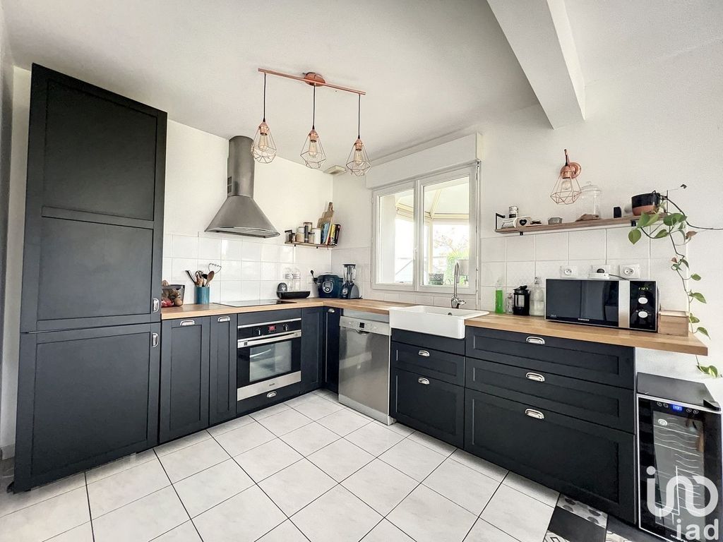 Achat maison à vendre 3 chambres 95 m² - Fontenay-le-Marmion