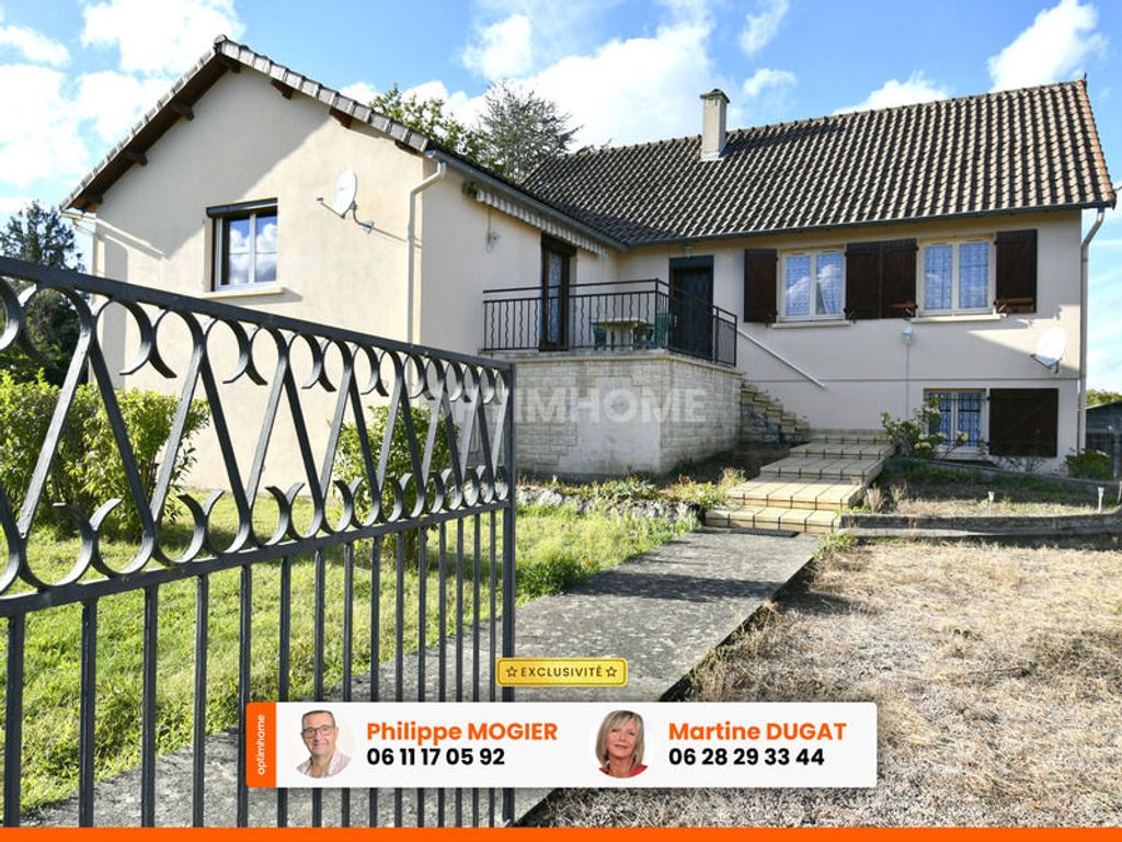 Achat maison à vendre 3 chambres 129 m² - Saint-Rémy-en-Rollat