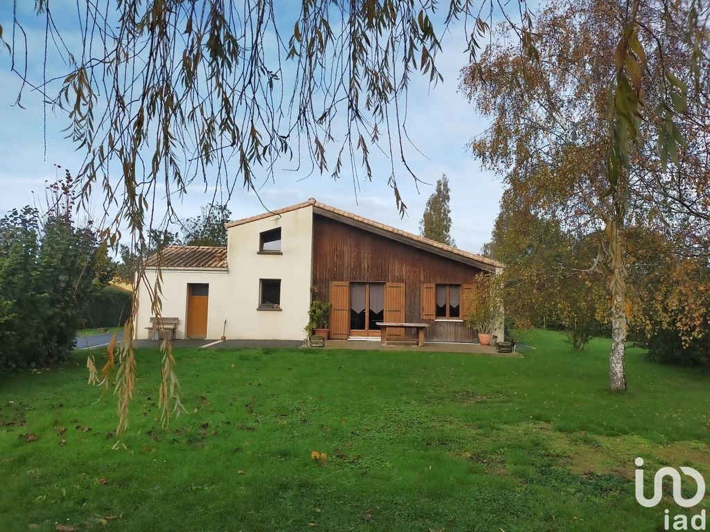 Achat maison à vendre 4 chambres 128 m² - Fontenay-le-Comte