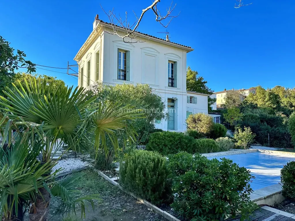 Achat maison à vendre 4 chambres 157 m² - Draguignan