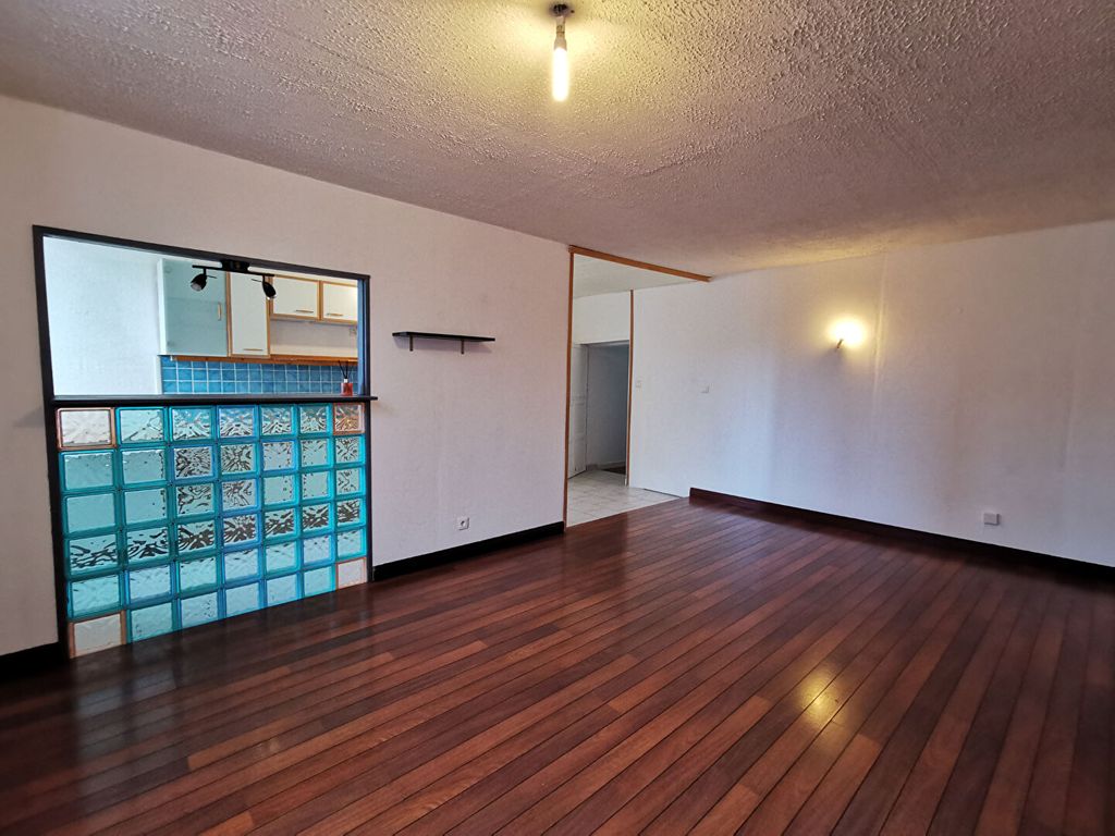 Achat appartement à vendre 4 pièces 67 m² - Rochefort