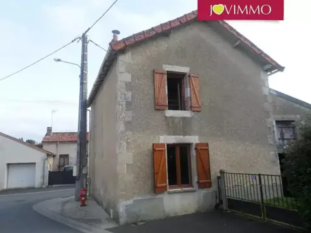 Achat maison 2 chambre(s) - Lussac-les-Châteaux