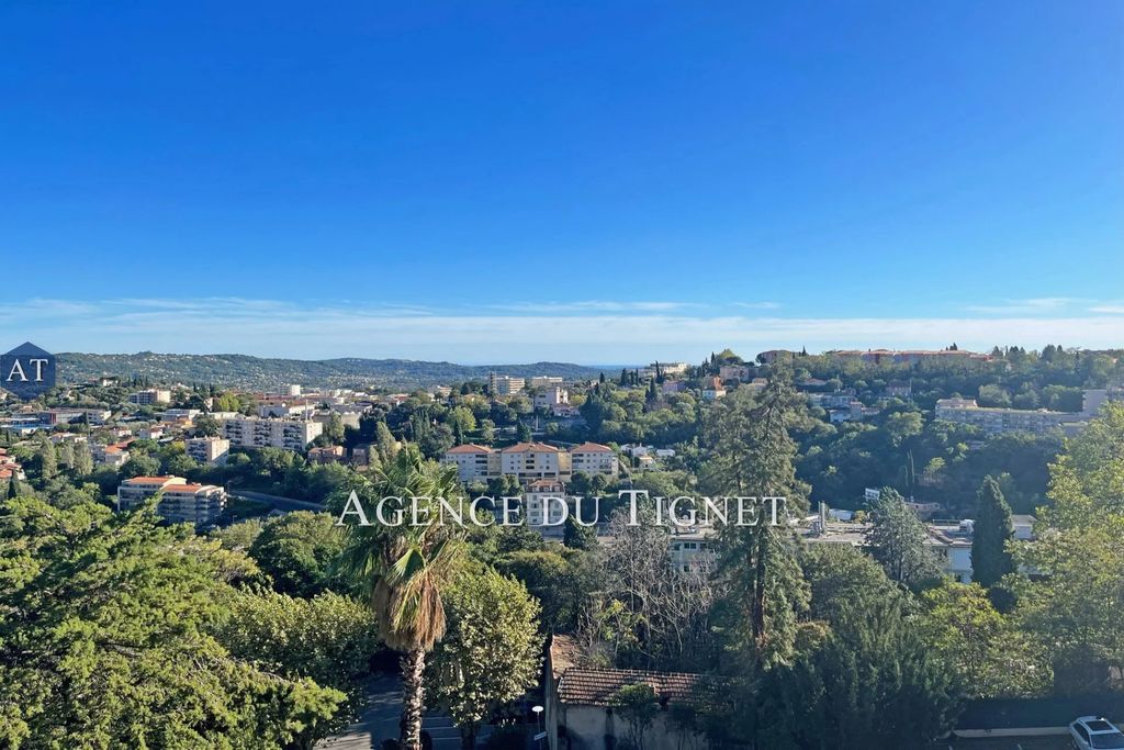 Achat appartement à vendre 5 pièces 110 m² - Grasse