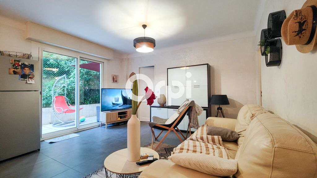 Achat appartement à vendre 3 pièces 55 m² - Cagnes-sur-Mer