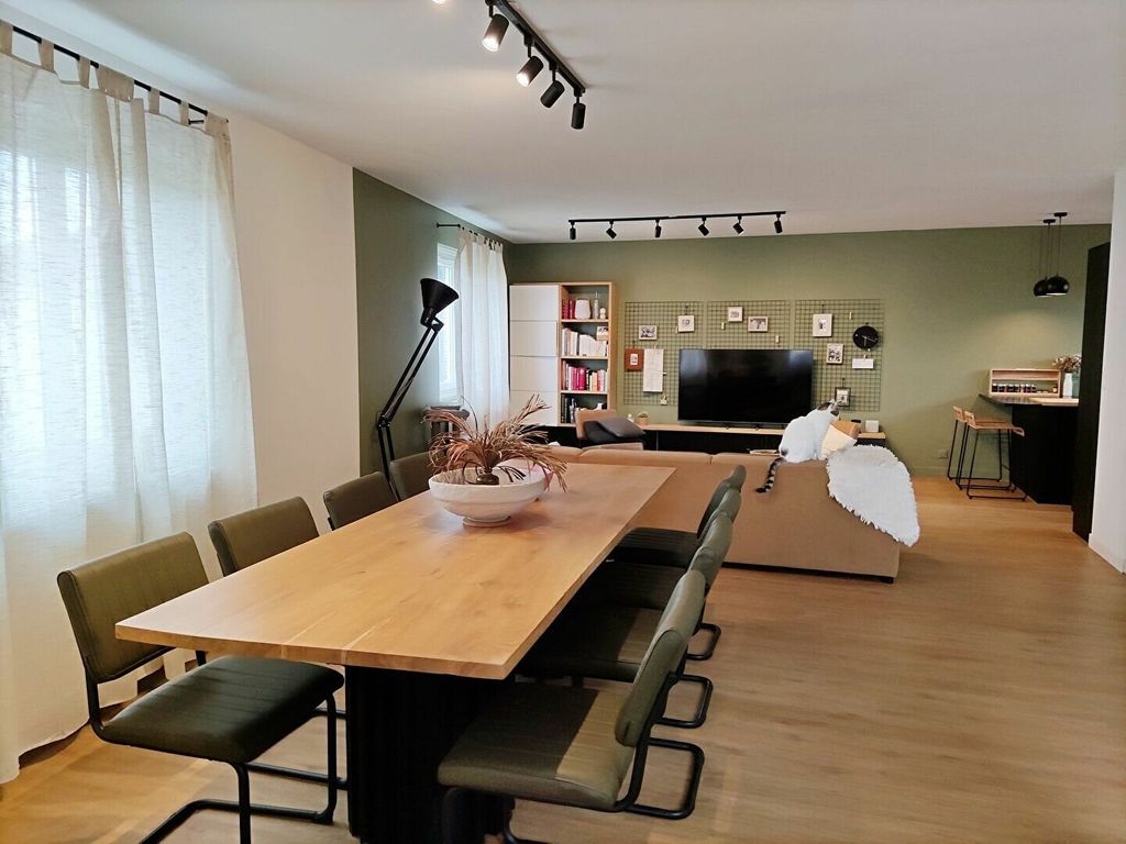 Achat maison à vendre 4 chambres 220 m² - Soyaux
