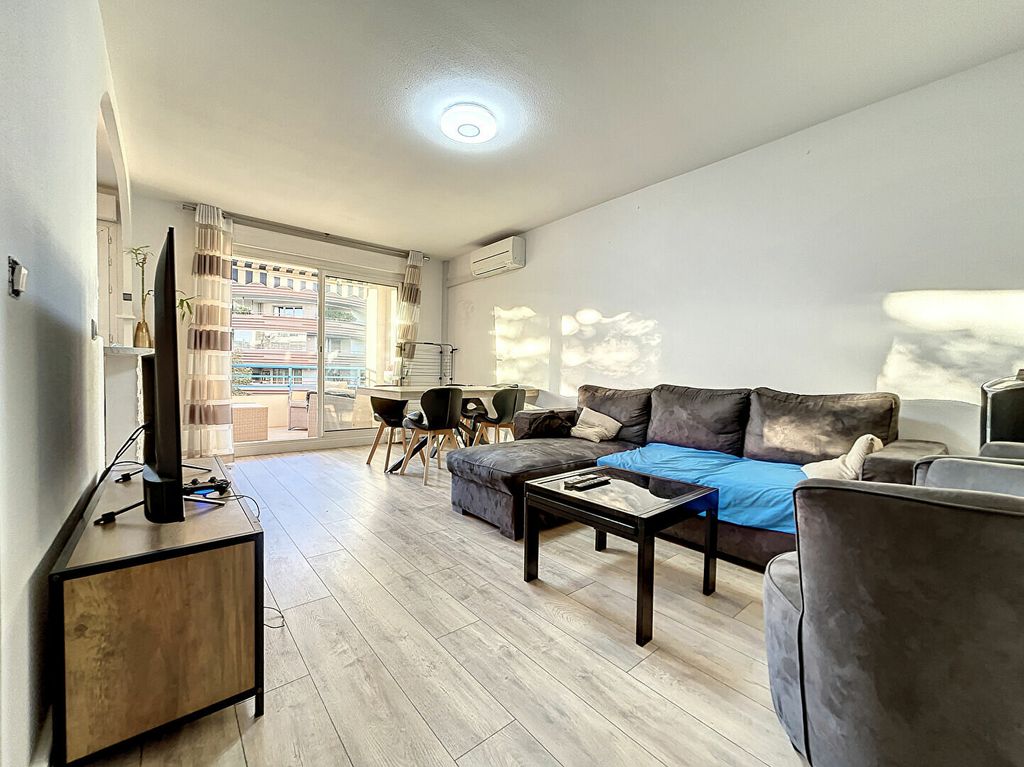 Achat appartement à vendre 2 pièces 47 m² - Fréjus