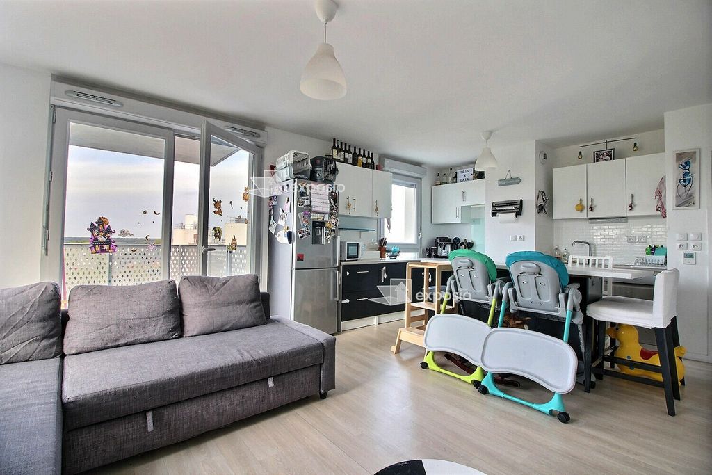 Achat appartement à vendre 3 pièces 64 m² - Évry