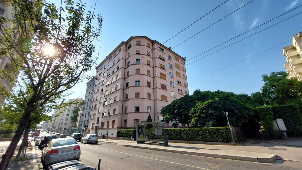 Achat appartement à vendre 3 pièces 51 m² - Lyon 4ème arrondissement