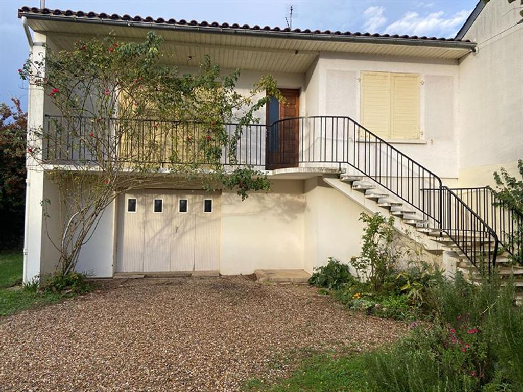 Achat maison à vendre 2 chambres 69 m² - Saint-Benoît