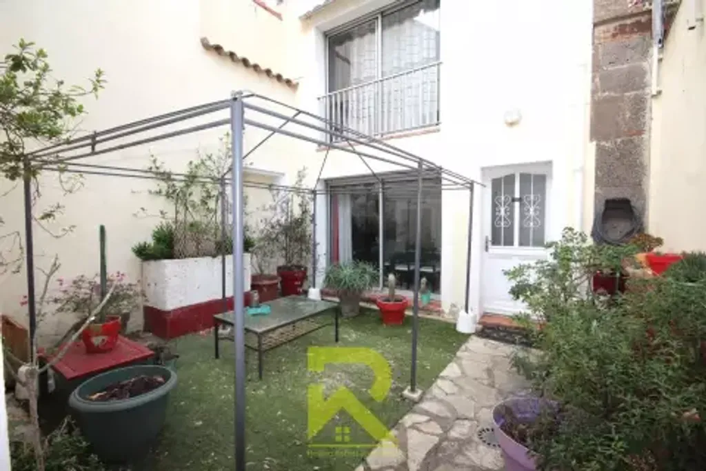 Achat maison à vendre 1 chambre 70 m² - Agde