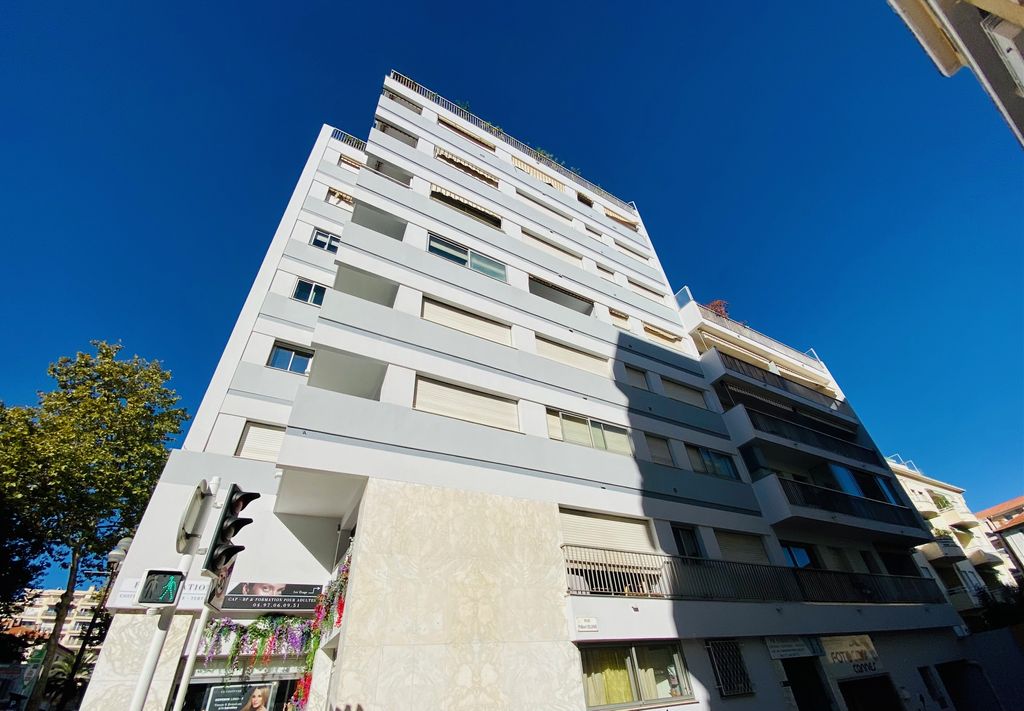 Achat appartement à vendre 2 pièces 48 m² - Cannes