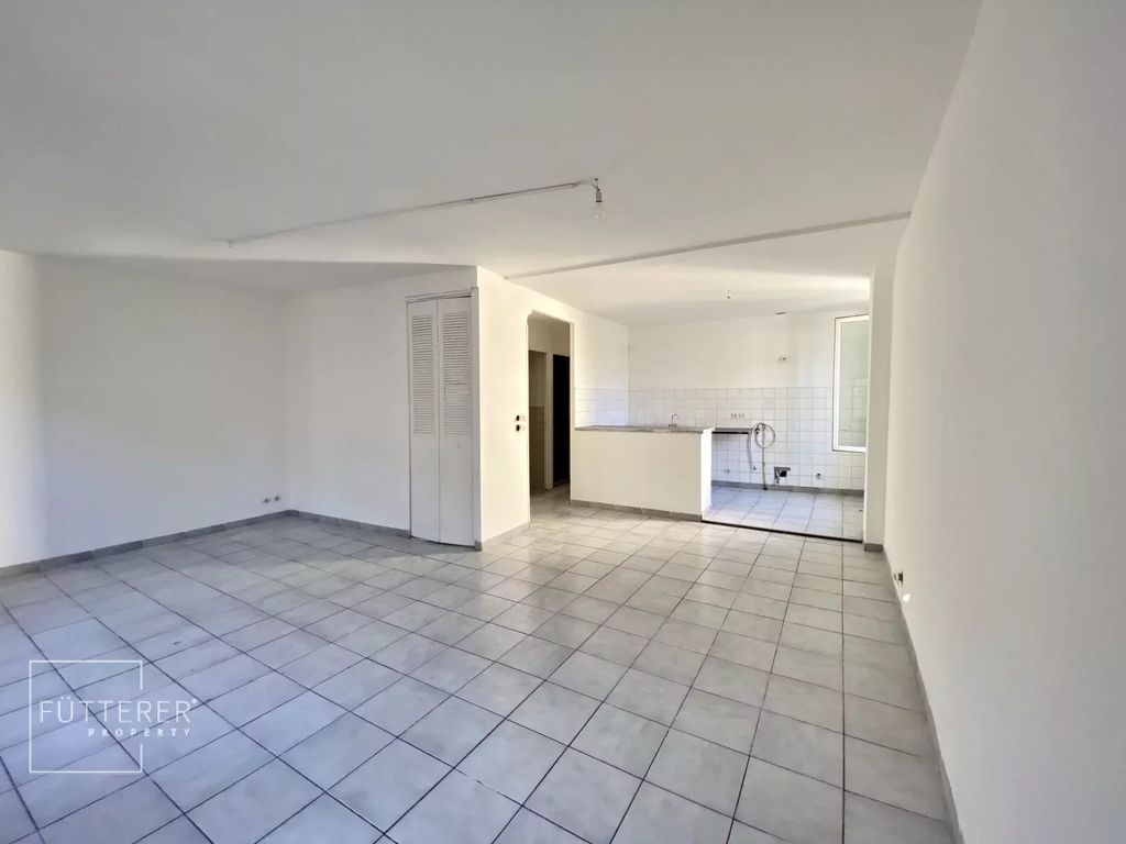 Achat maison à vendre 6 chambres 121 m² - Narbonne