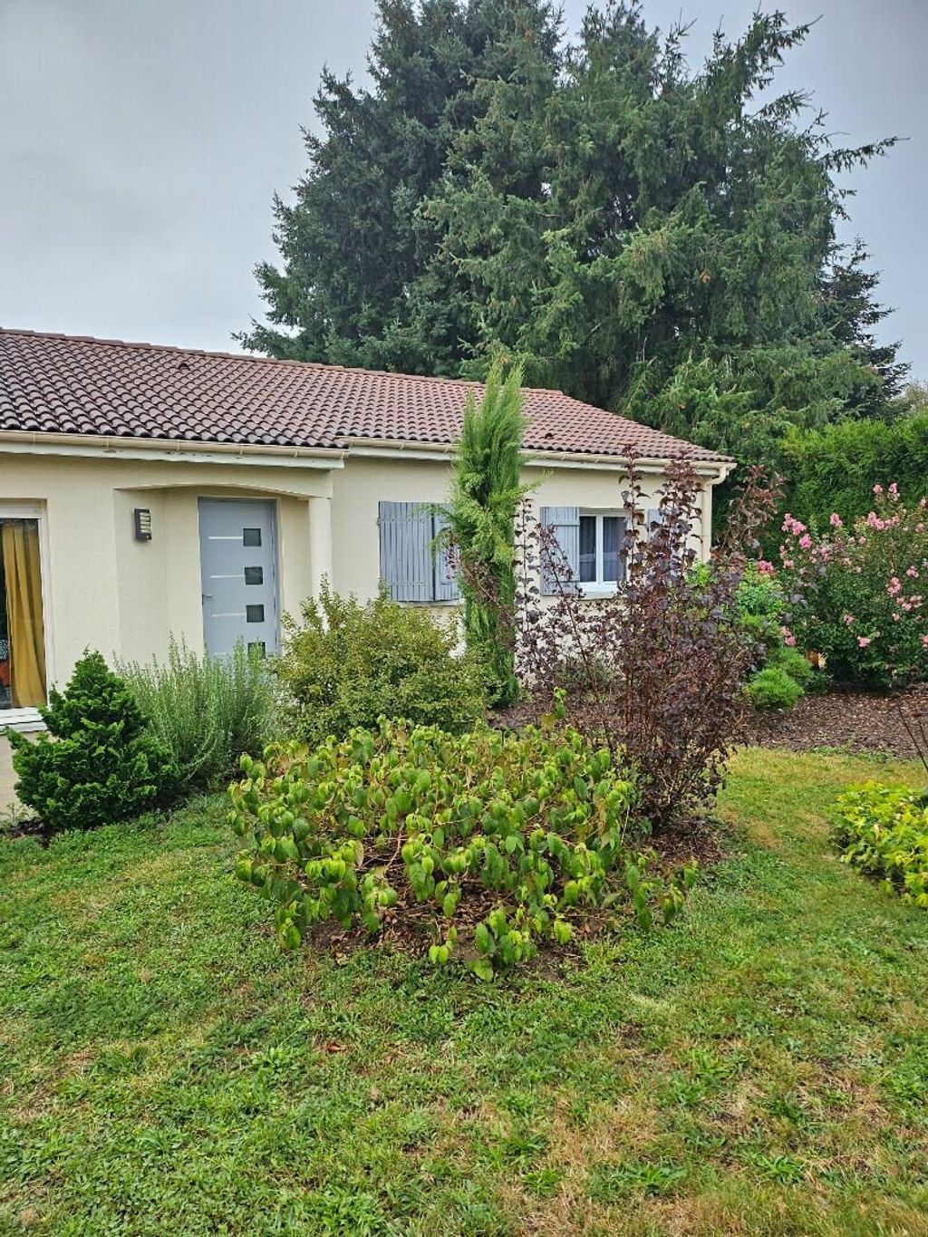 Achat maison à vendre 3 chambres 105 m² - Compreignac