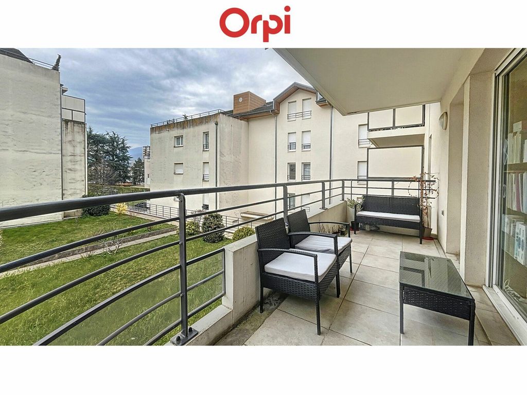 Achat appartement à vendre 3 pièces 62 m² - Vétraz-Monthoux