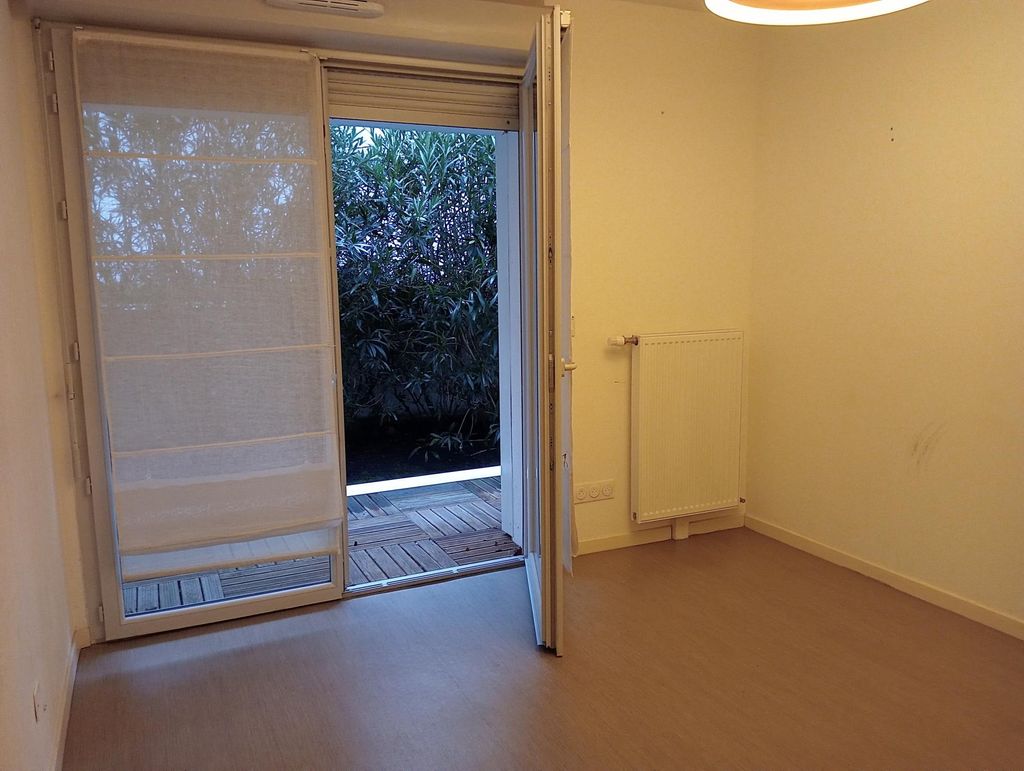 Achat appartement à vendre 2 pièces 48 m² - Villenave-d'Ornon