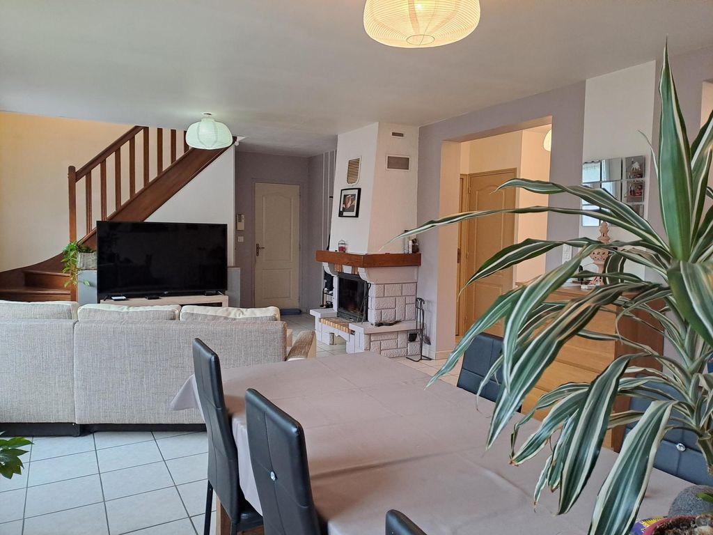 Achat maison à vendre 3 chambres 110 m² - Saint-Aignan-sur-Ry