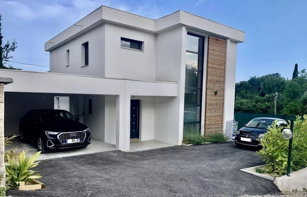 Achat maison à vendre 3 chambres 130 m² - Vence