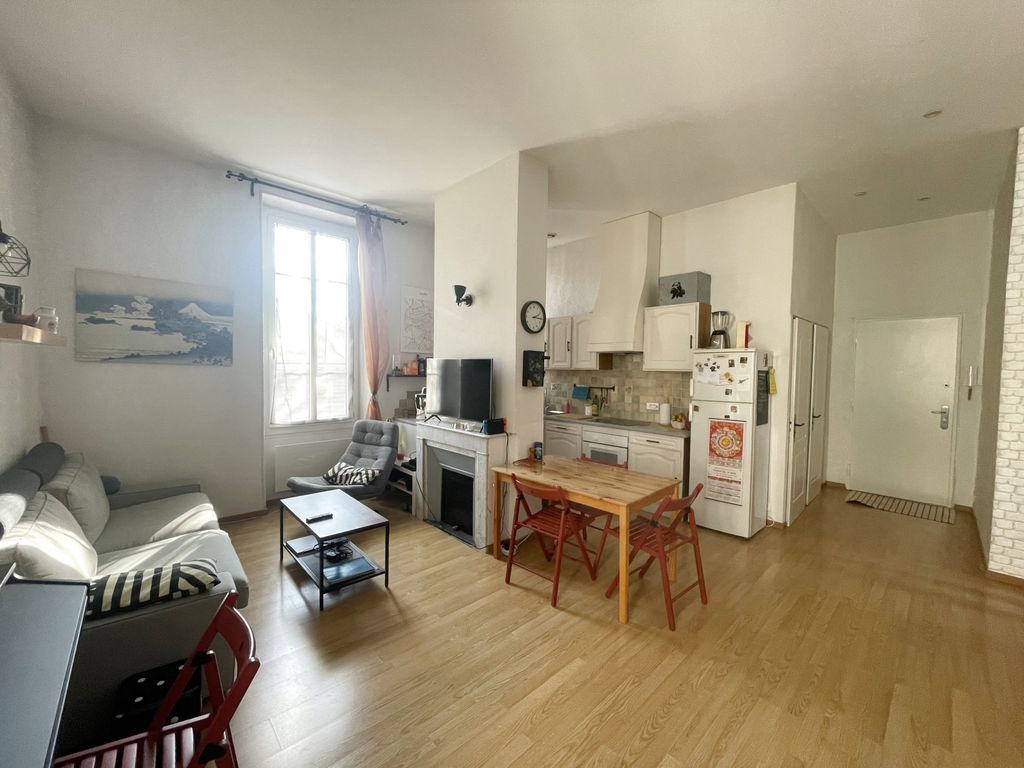 Achat appartement à vendre 3 pièces 62 m² - Salon-de-Provence