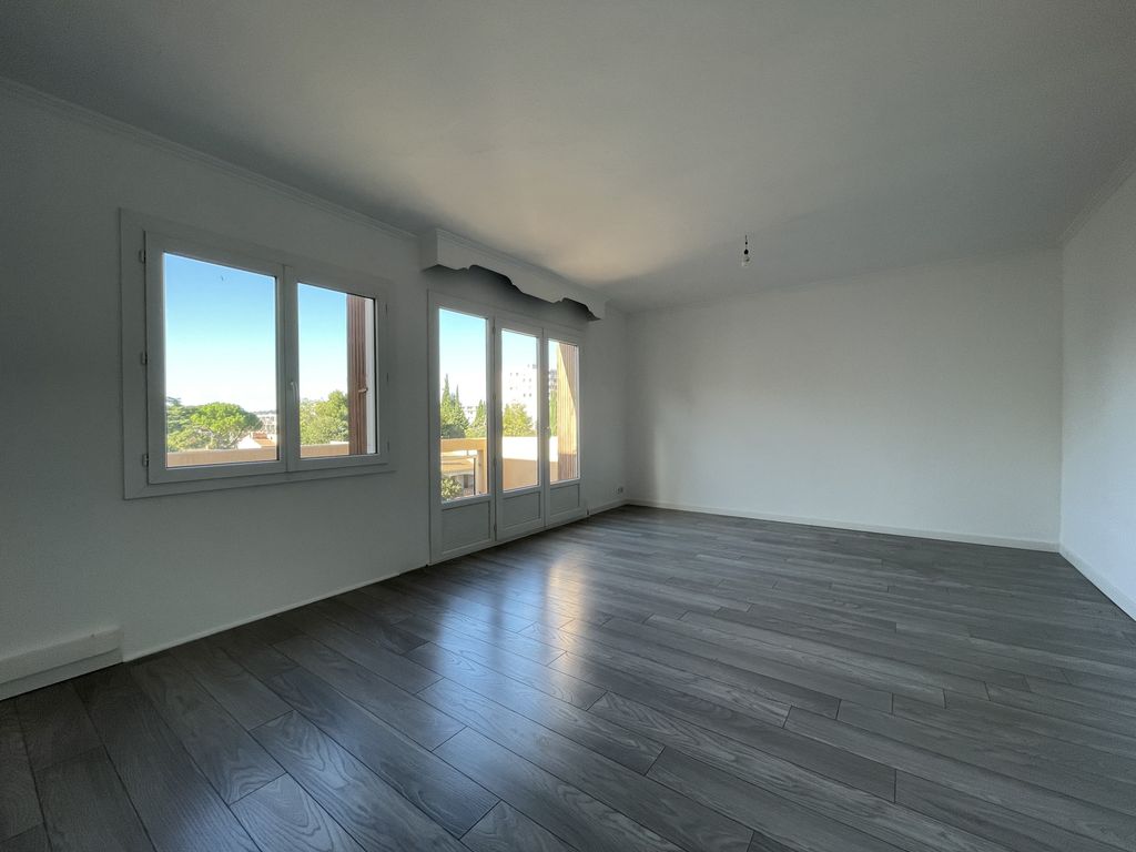 Achat appartement à vendre 4 pièces 72 m² - Nîmes