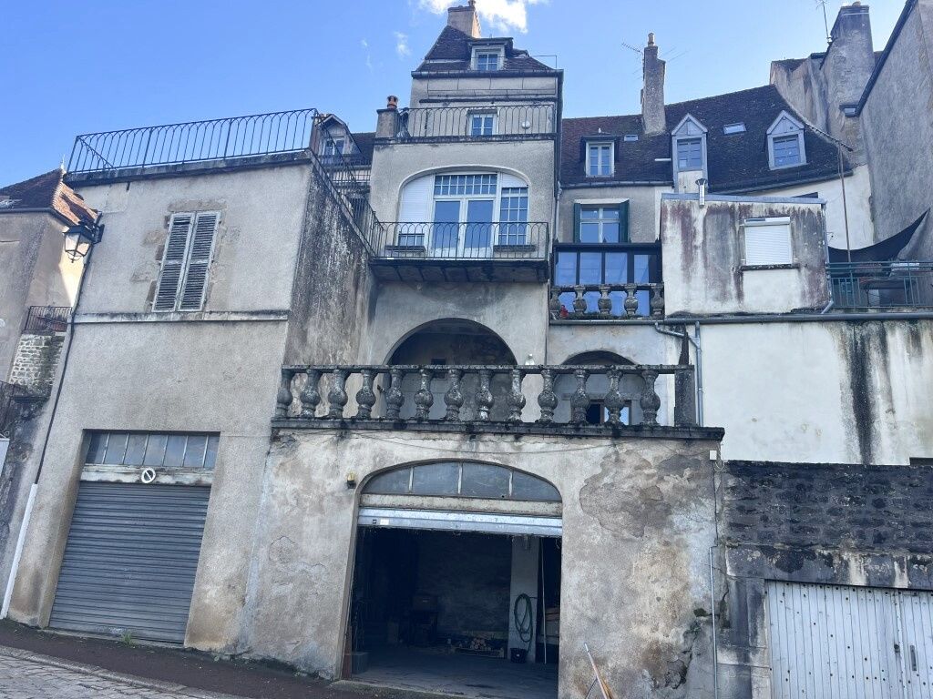 Achat maison à vendre 6 chambres 222 m² - Semur-en-Auxois