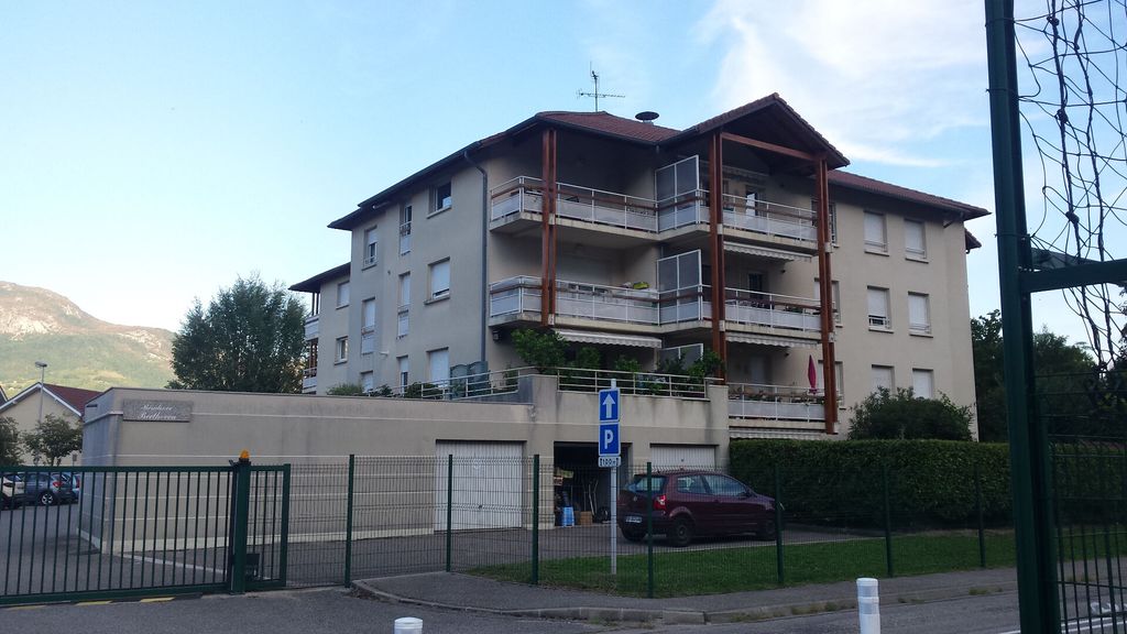 Achat appartement à vendre 3 pièces 64 m² - Sassenage