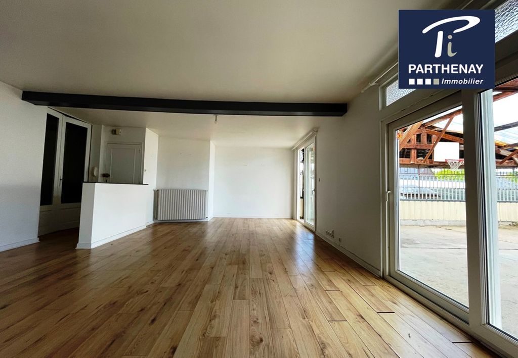 Achat appartement à vendre 6 pièces 149 m² - Montfort-sur-Meu