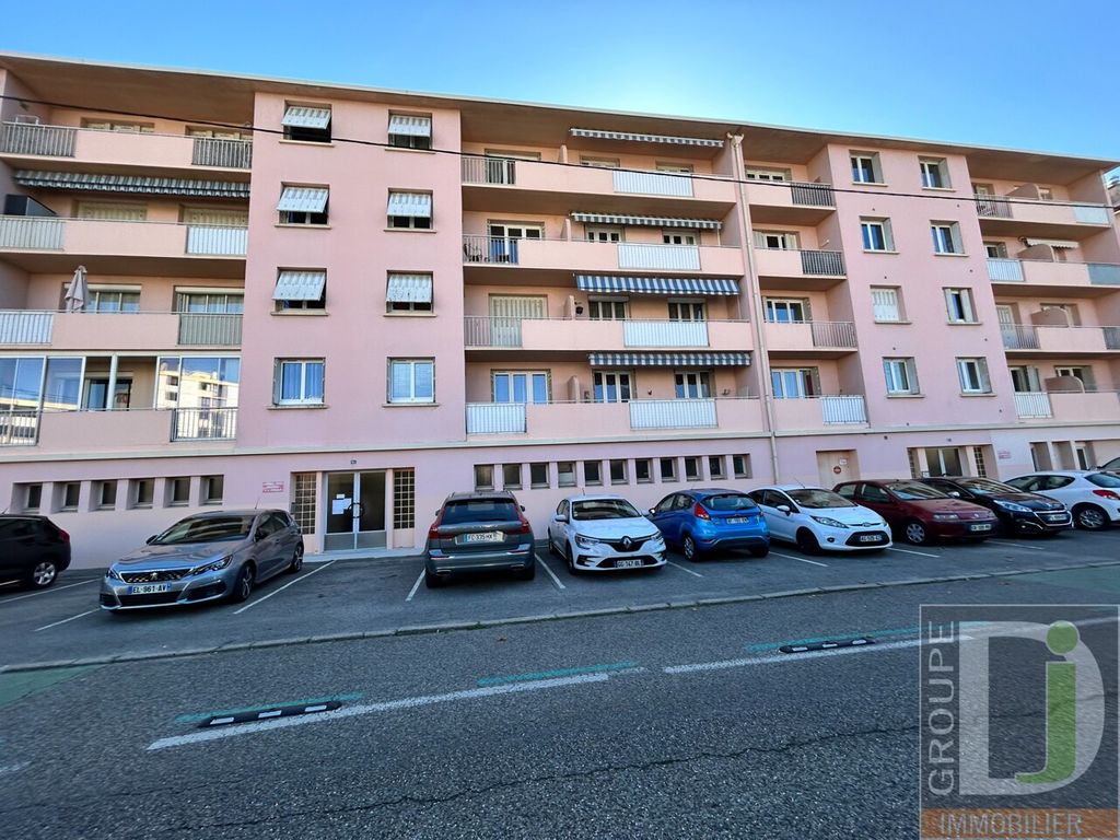 Achat appartement à vendre 2 pièces 44 m² - Bourg-lès-Valence