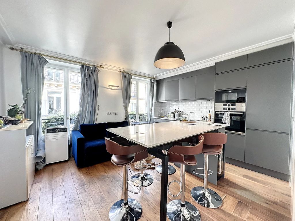 Achat appartement à vendre 4 pièces 85 m² - Paris 8ème arrondissement