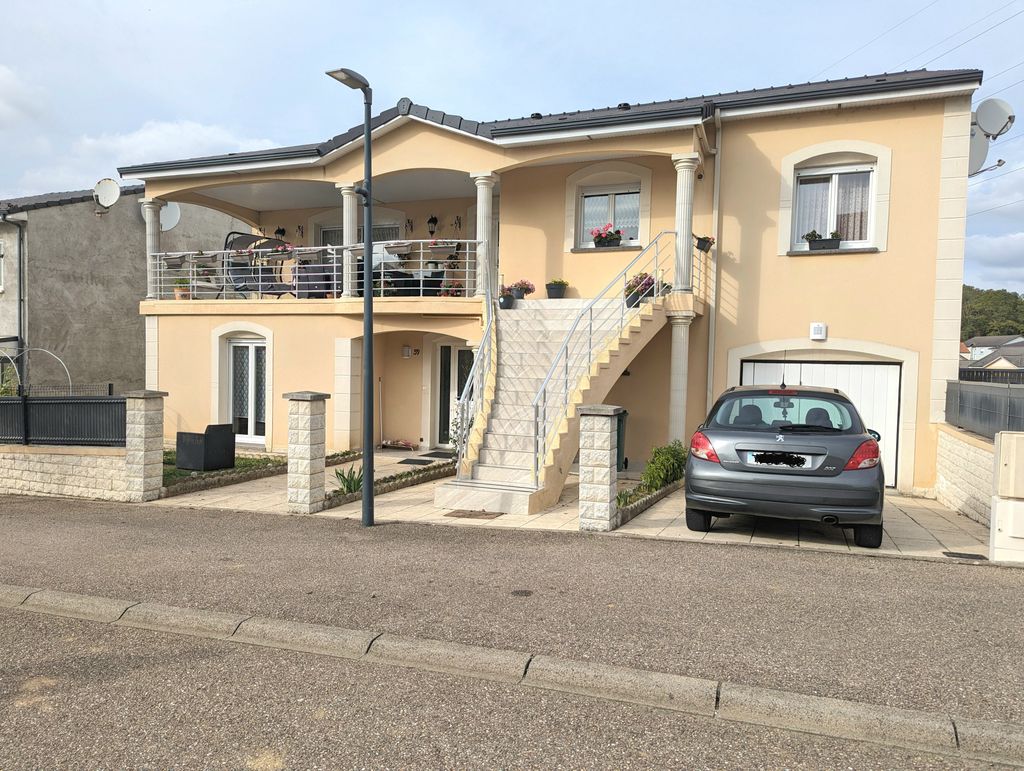 Achat maison à vendre 7 chambres 281 m² - Pont-à-Mousson