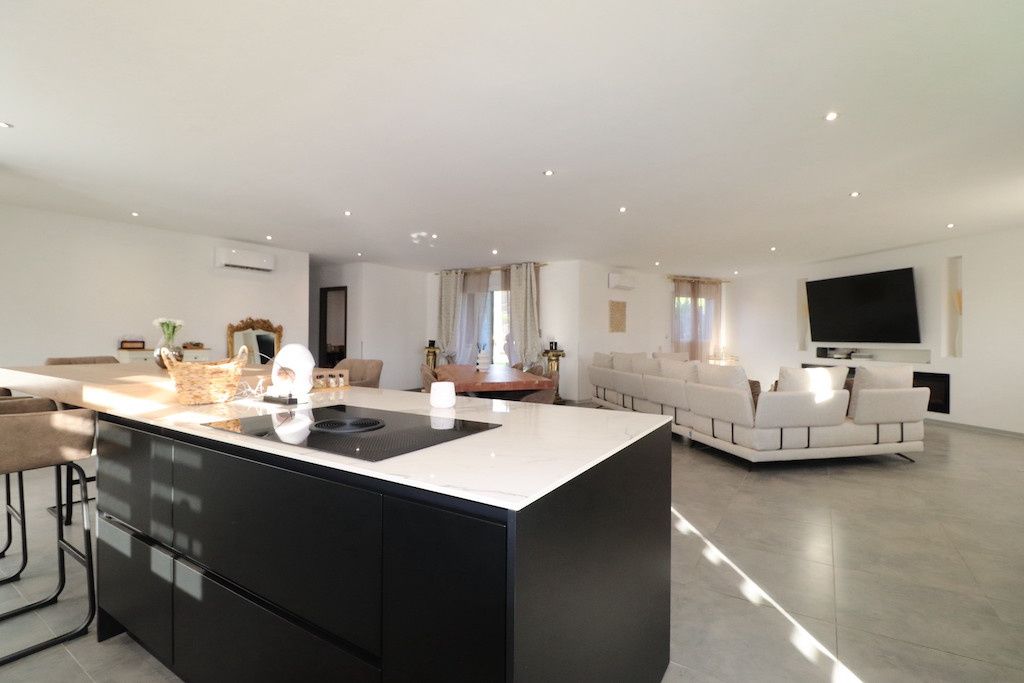 Achat maison à vendre 4 chambres 230 m² - Colombey-les-Belles