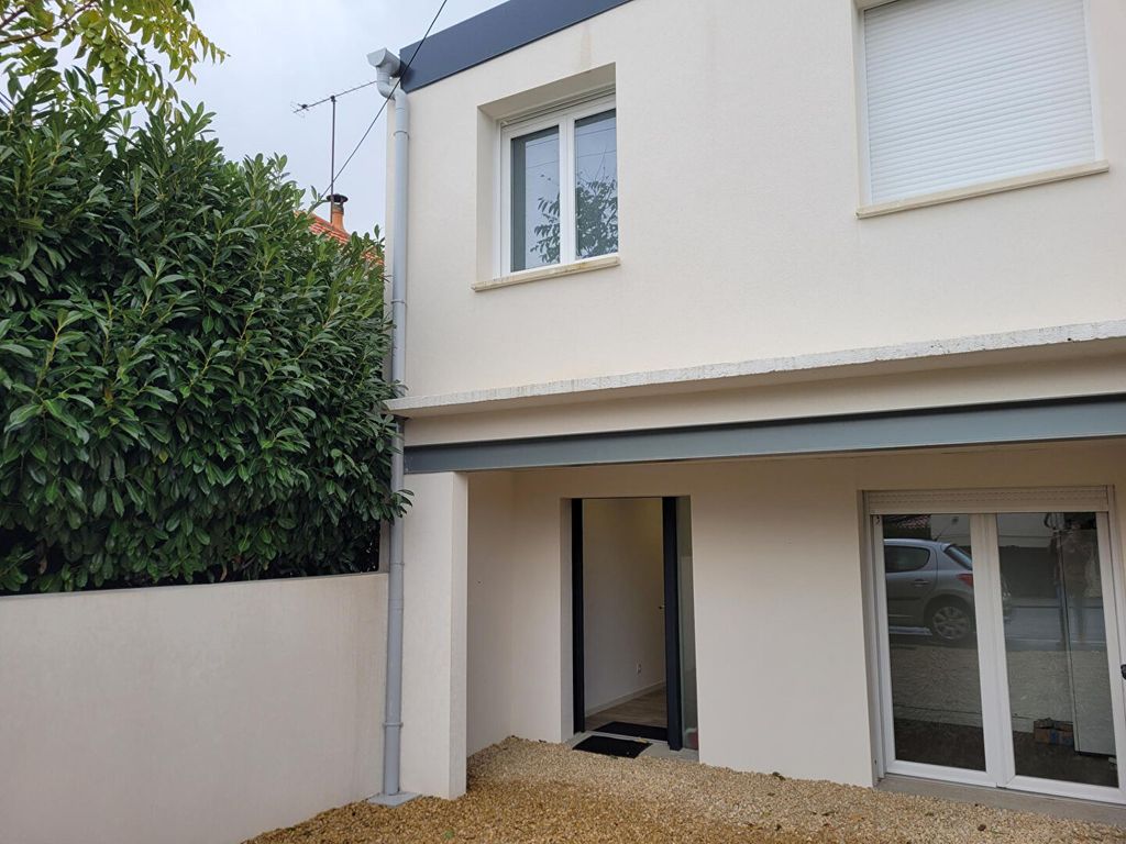 Achat maison à vendre 3 chambres 120 m² - Poitiers