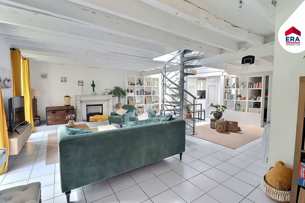Achat appartement à vendre 5 pièces 141 m² - Figeac