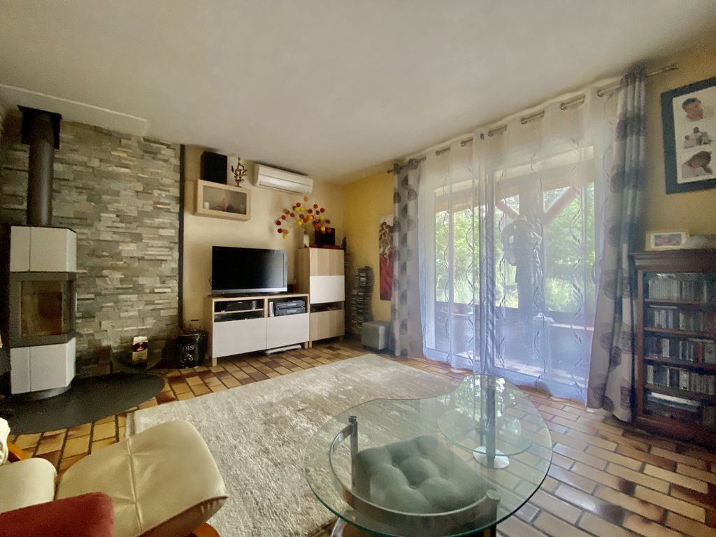 Achat maison à vendre 6 chambres 170 m² - Traînou