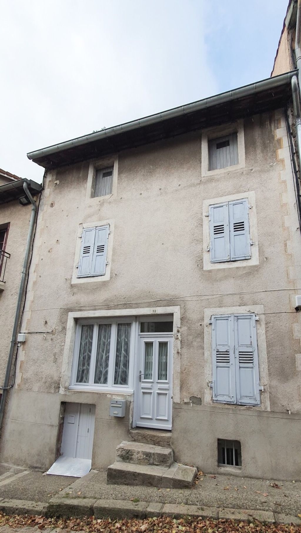 Achat maison à vendre 2 chambres 70 m² - Allègre