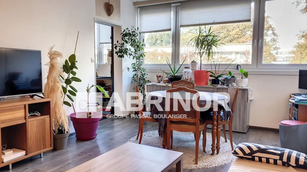 Achat appartement à vendre 3 pièces 64 m² - Roubaix