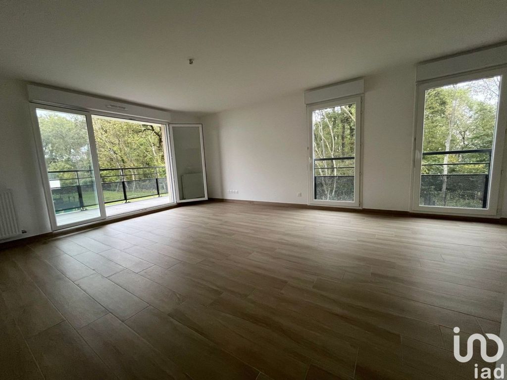 Achat appartement à vendre 3 pièces 69 m² - La Queue-en-Brie