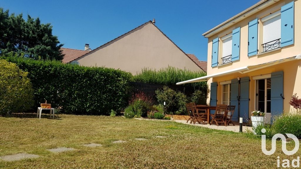 Achat maison à vendre 4 chambres 123 m² - Savigny-le-Temple