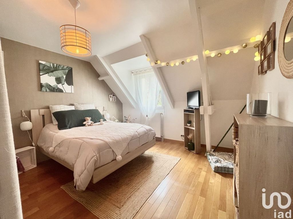Achat maison à vendre 5 chambres 150 m² - Orsay