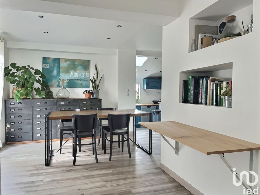Achat maison à vendre 2 chambres 97 m² - Soignolles-en-Brie