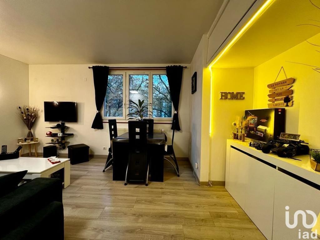 Achat appartement à vendre 3 pièces 54 m² - Sainte-Geneviève-des-Bois
