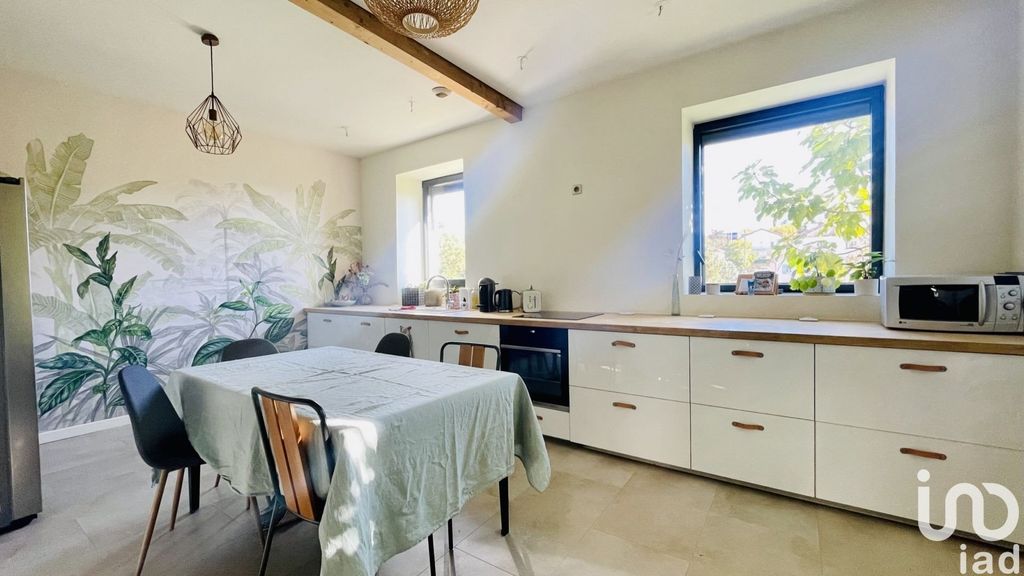 Achat maison à vendre 4 chambres 141 m² - Aubenas