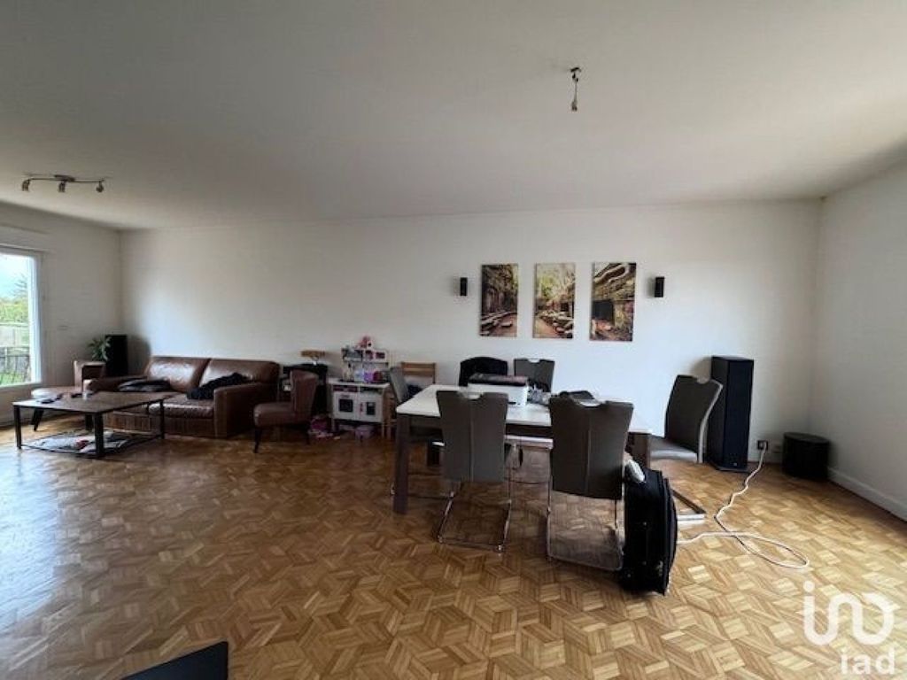 Achat maison à vendre 4 chambres 101 m² - Saint-Maur