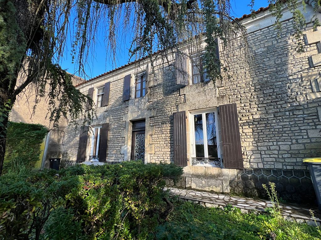 Achat maison à vendre 4 chambres 150 m² - Mouzeuil-Saint-Martin