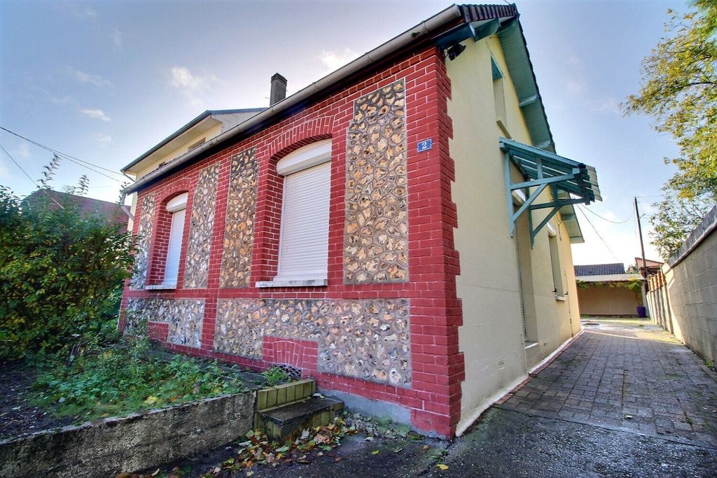 Achat maison à vendre 1 chambre 59 m² - Saint-Étienne-du-Rouvray