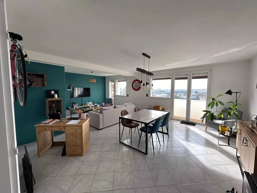 Achat appartement à vendre 4 pièces 79 m² - Saint-Quentin