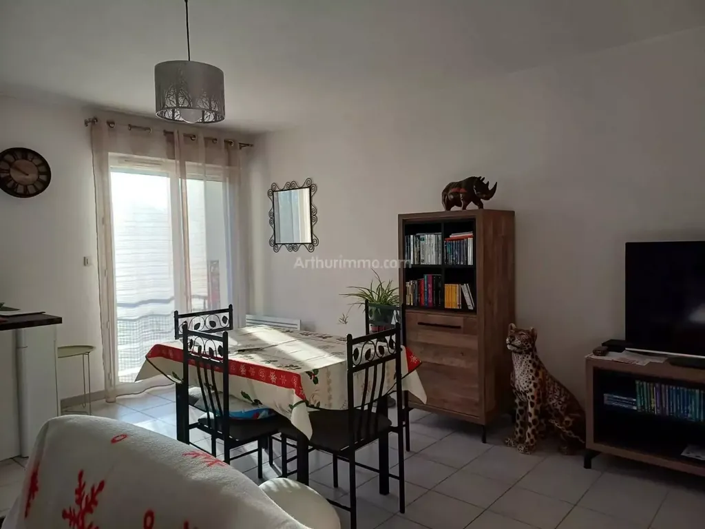 Achat appartement à vendre 2 pièces 43 m² - Salles