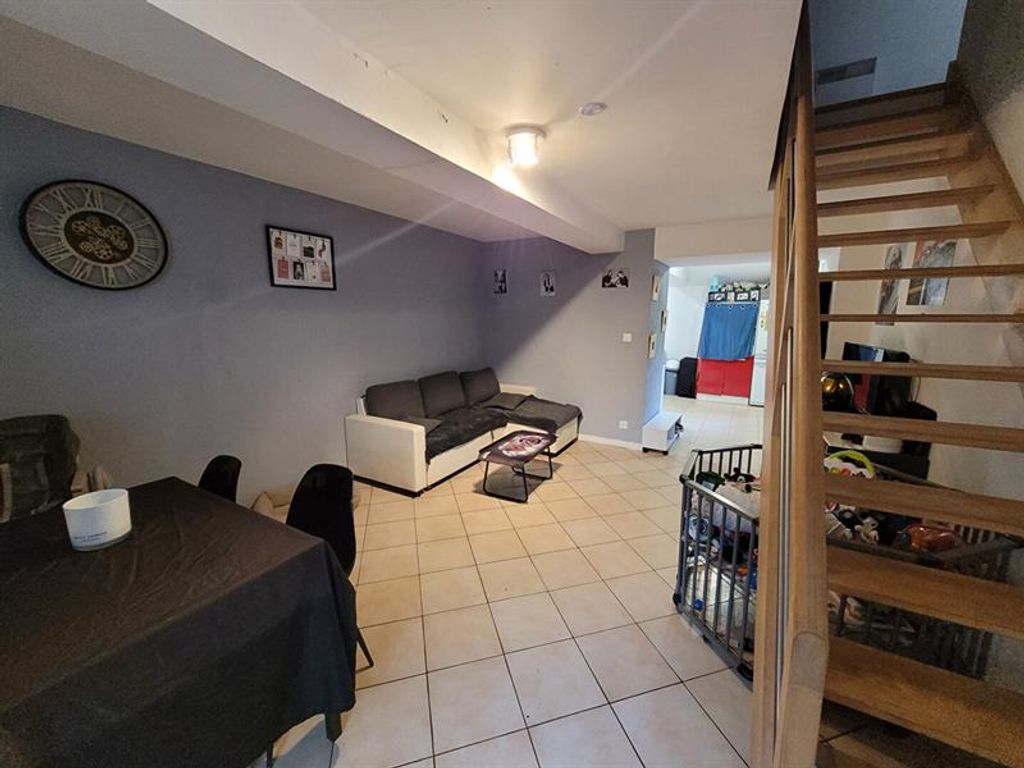 Achat maison à vendre 2 chambres 67 m² - Segré-en-Anjou-Bleu