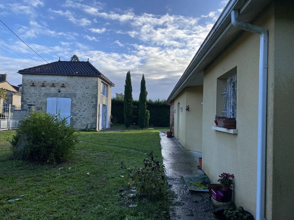 Achat maison à vendre 4 chambres 155 m² - Monségur