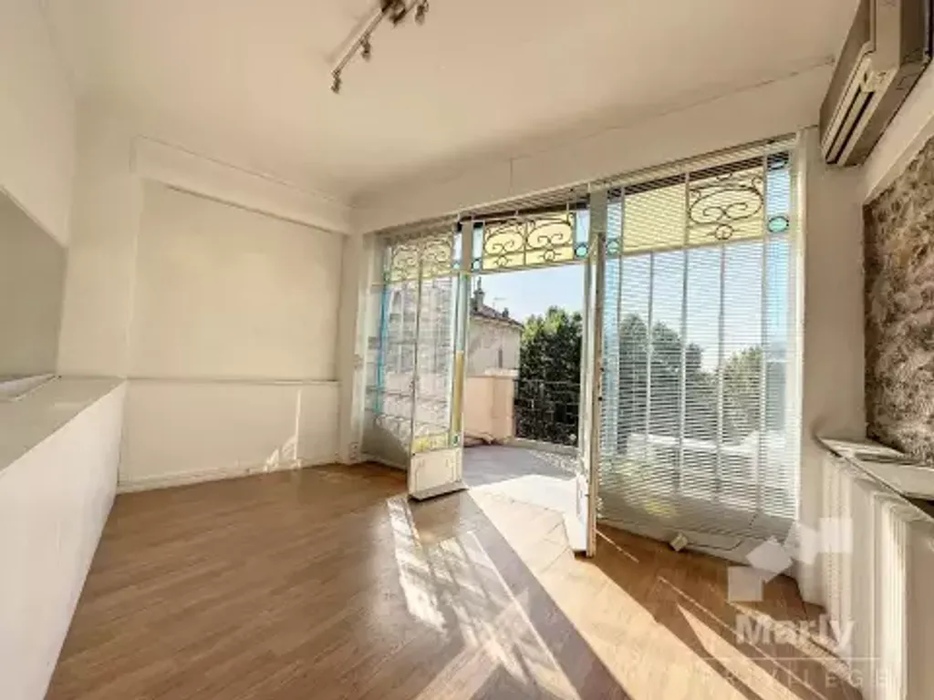 Achat appartement à vendre 4 pièces 100 m² - Le Cannet